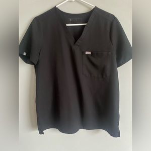 FIGS Catarina One Pocket Top